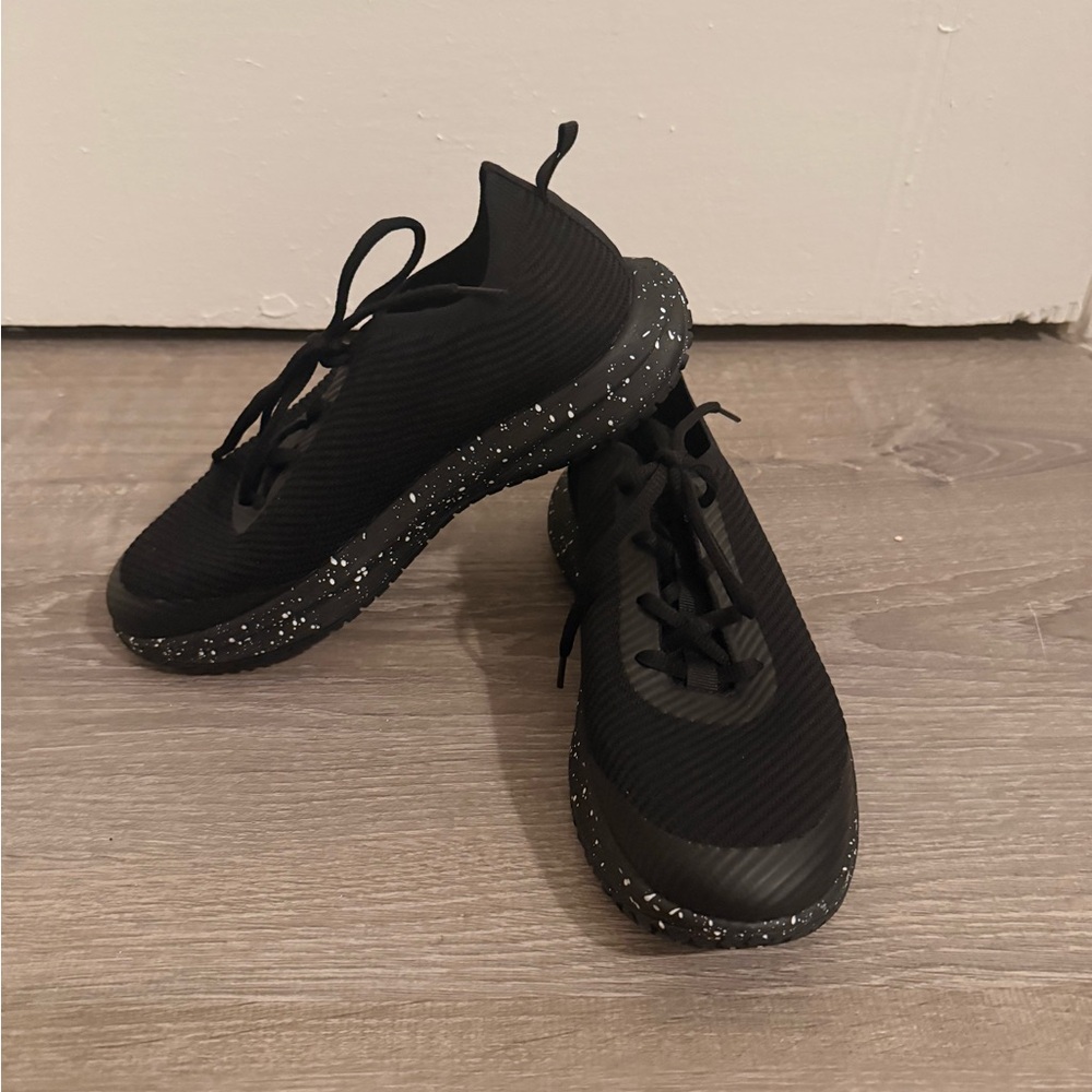 ROVR Snibbs Black Speckle Non-Slip